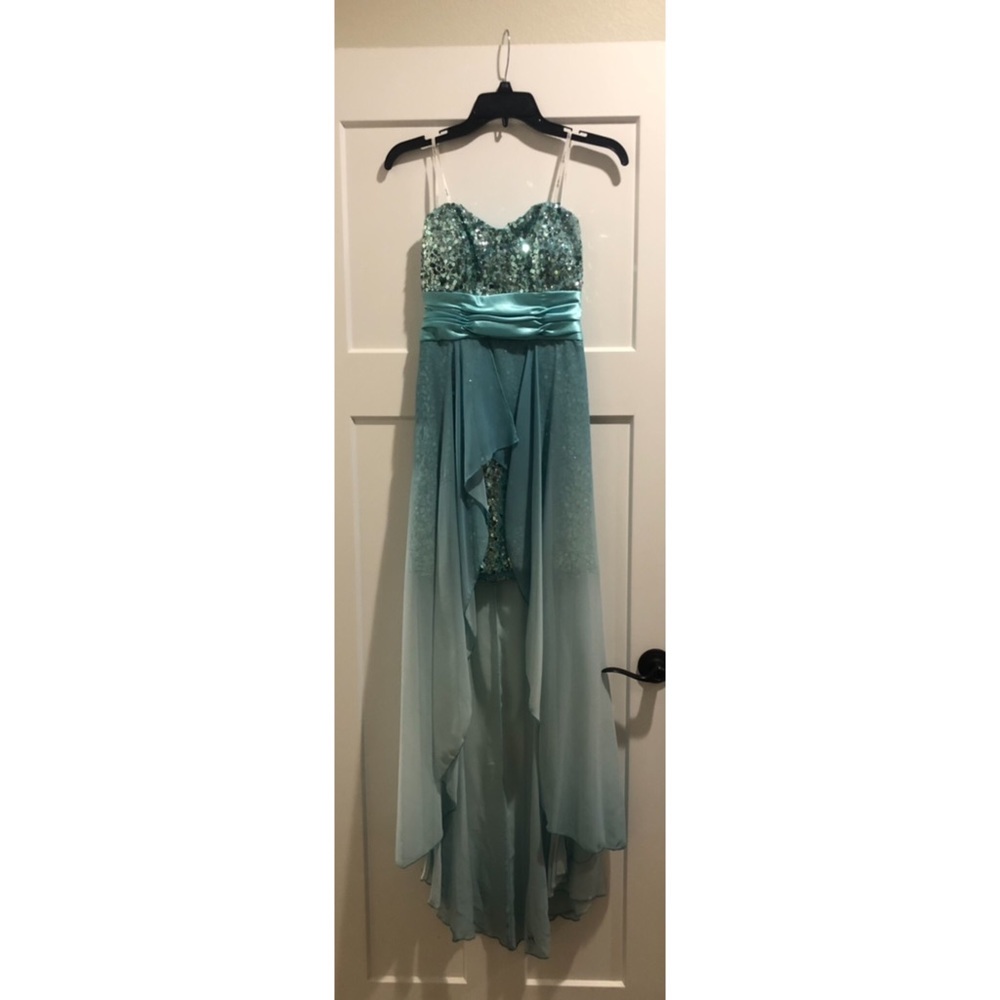 High-low waistline prom dress